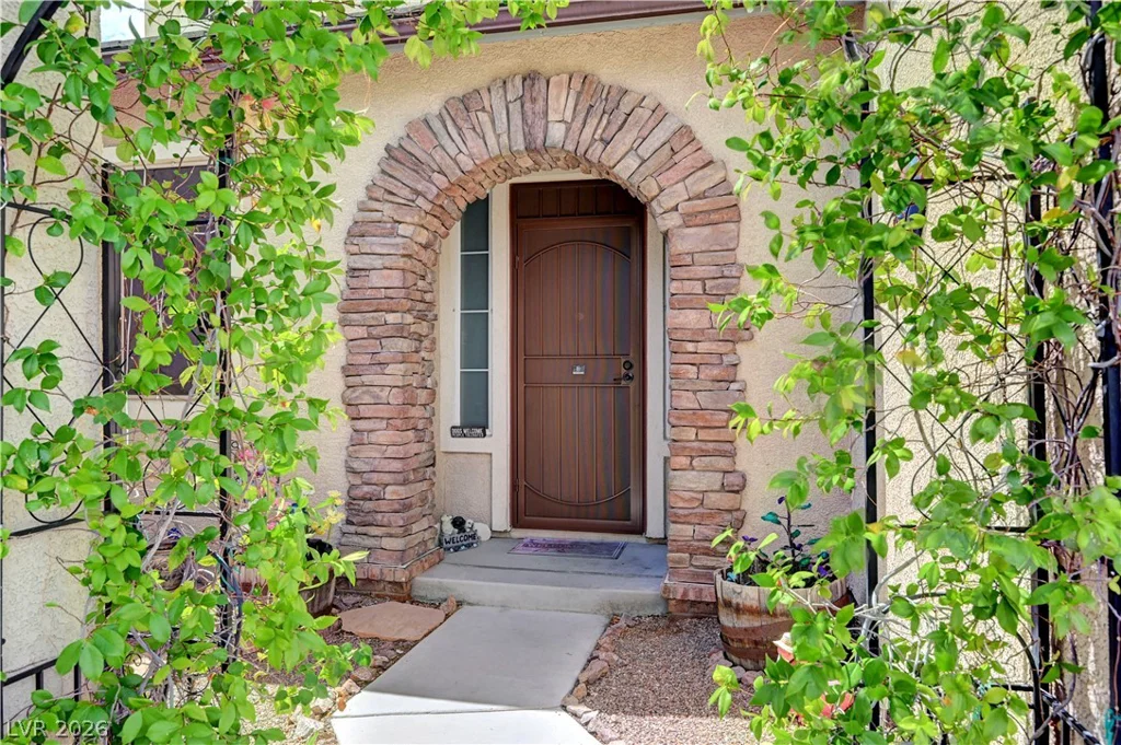 6937 Benson Ferry, Las Vegas, NV 89149