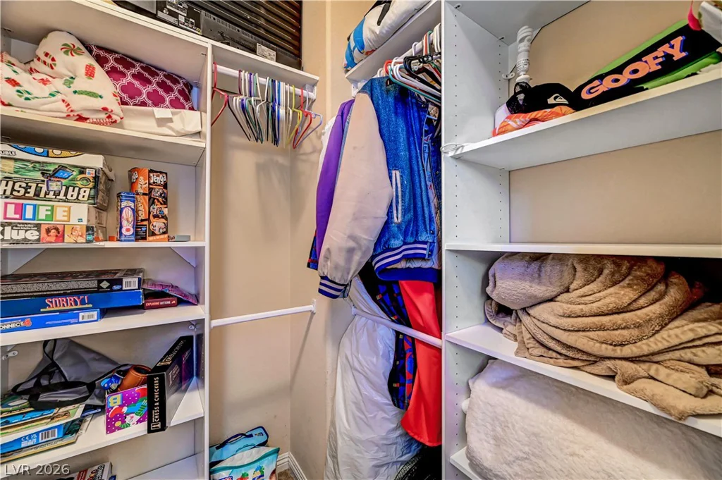 6937 Benson Ferry, Las Vegas, NV 89149