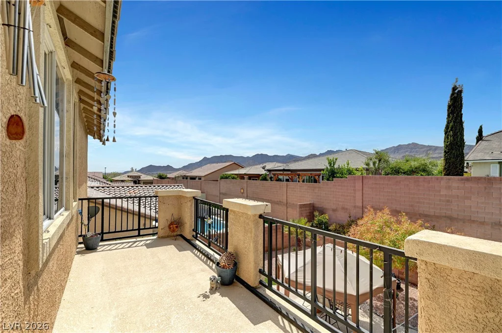 6937 Benson Ferry, Las Vegas, NV 89149