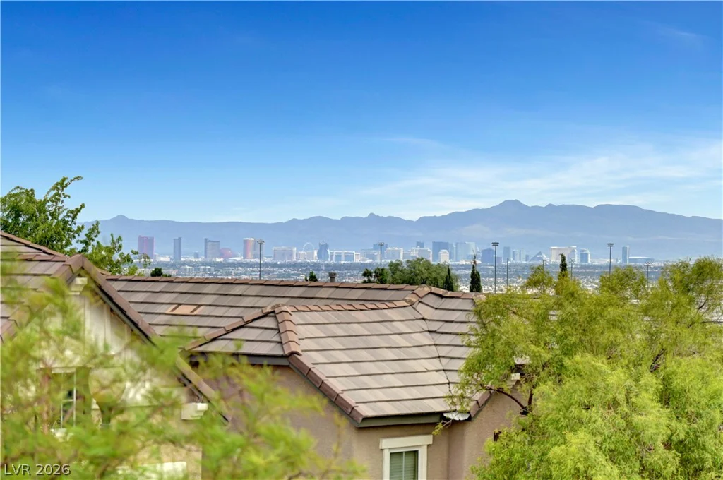 6937 Benson Ferry, Las Vegas, NV 89149