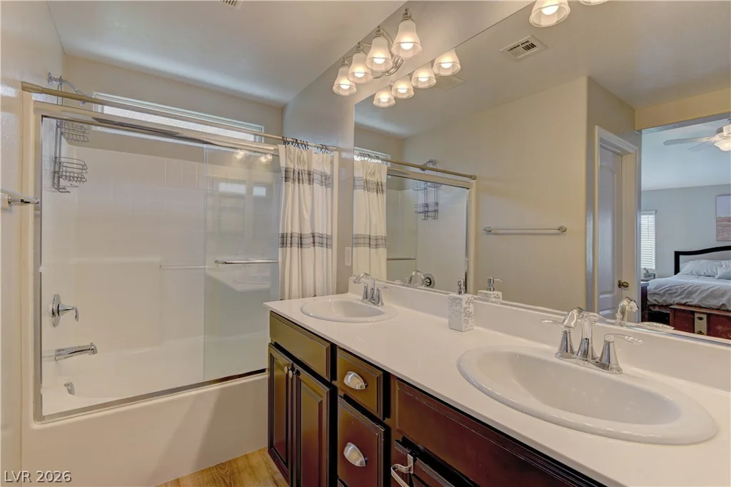 7319 Brisbane Hills Street, Las Vegas, NV 89166