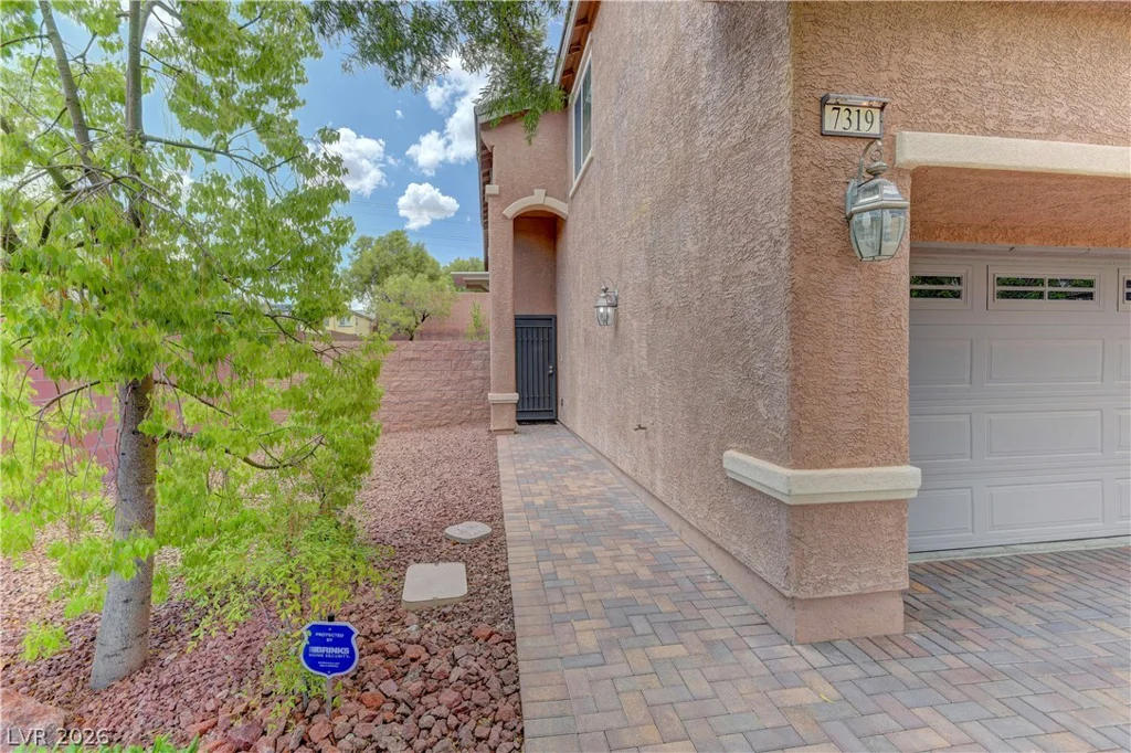 7319 Brisbane Hills Street, Las Vegas, NV 89166