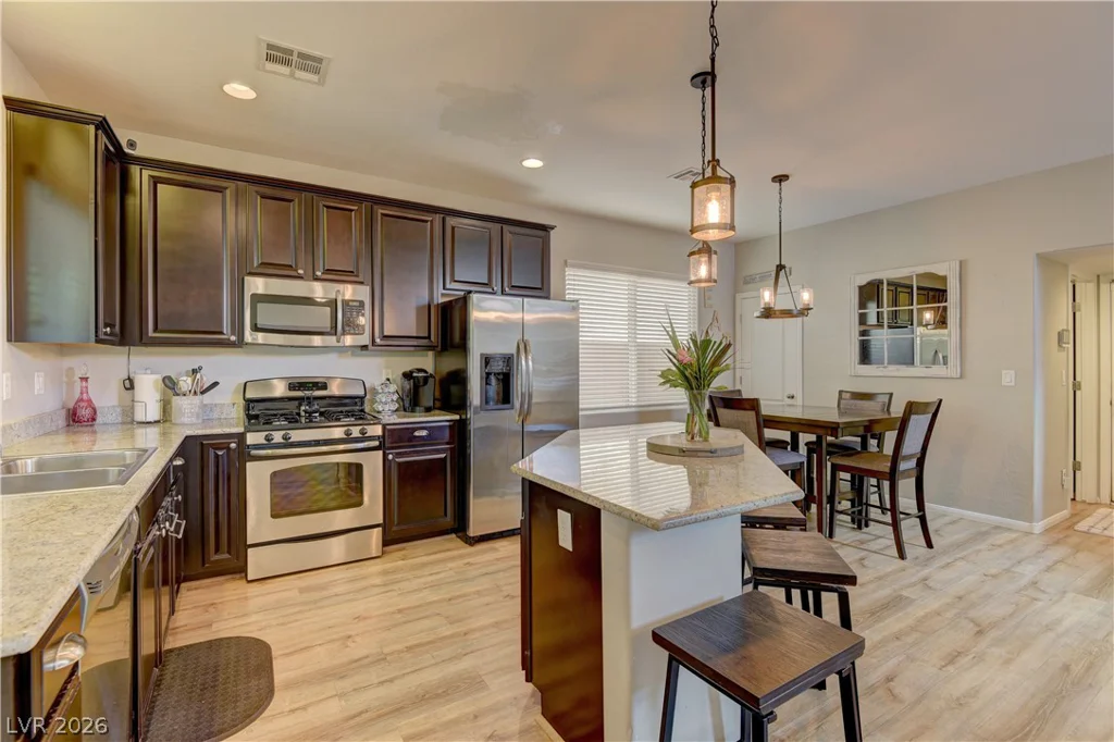 7319 Brisbane Hills Street, Las Vegas, NV 89166