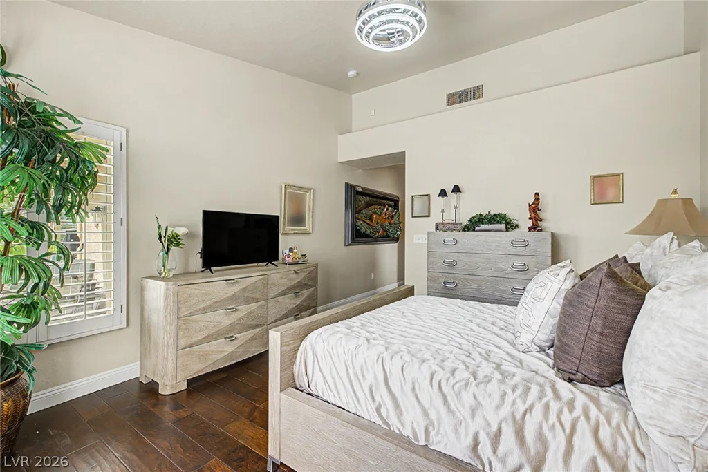 2628 Youngdale, Las Vegas, NV 89134