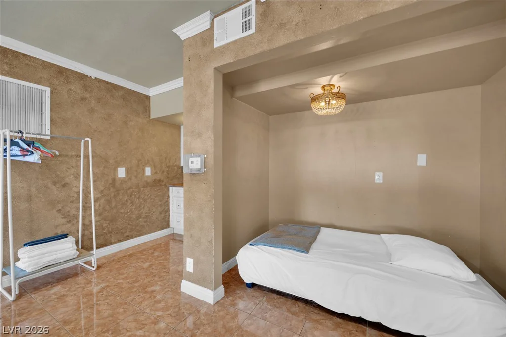 2631 Buffalo, Las Vegas, NV 89117
