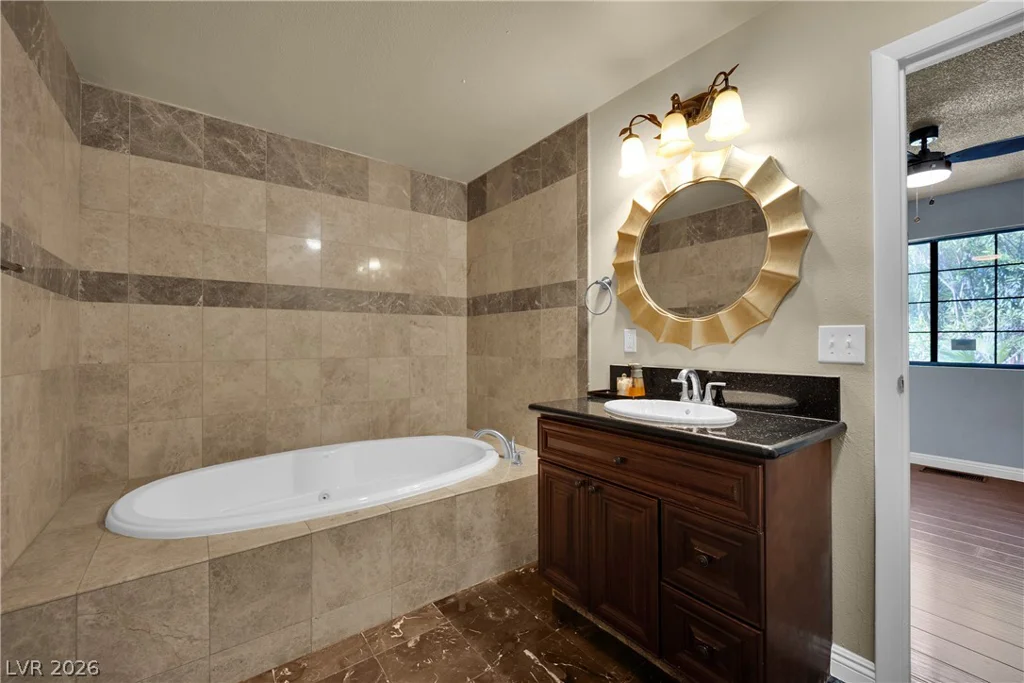 2631 Buffalo, Las Vegas, NV 89117