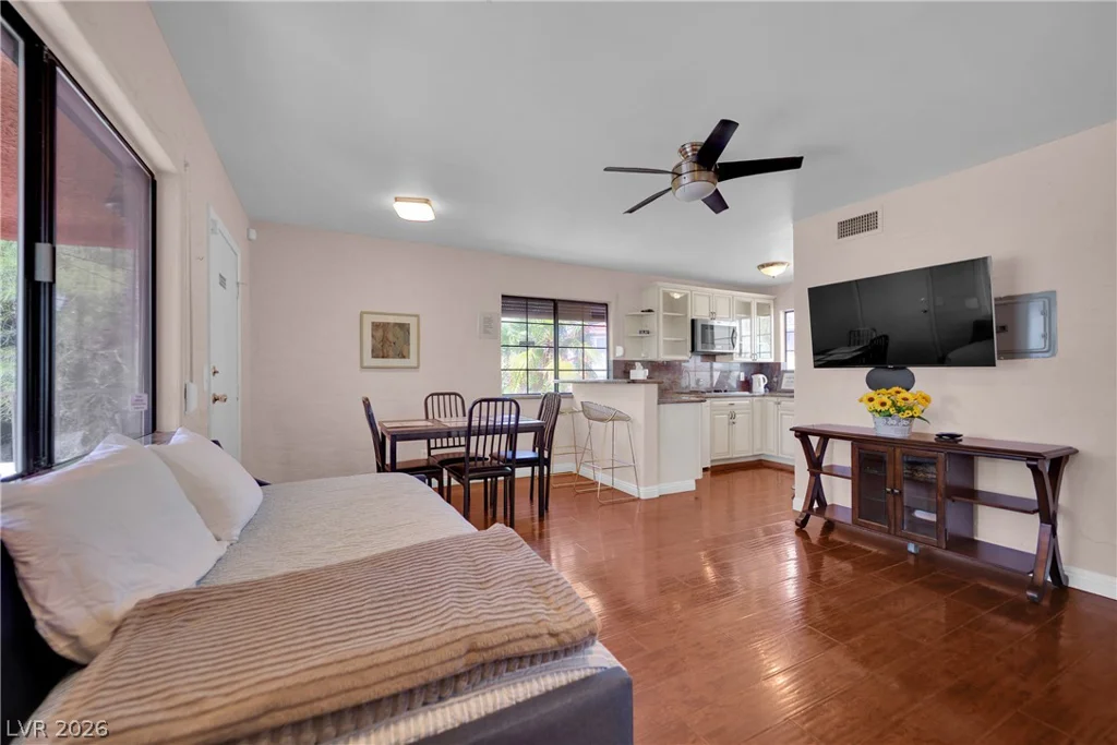 2631 Buffalo, Las Vegas, NV 89117
