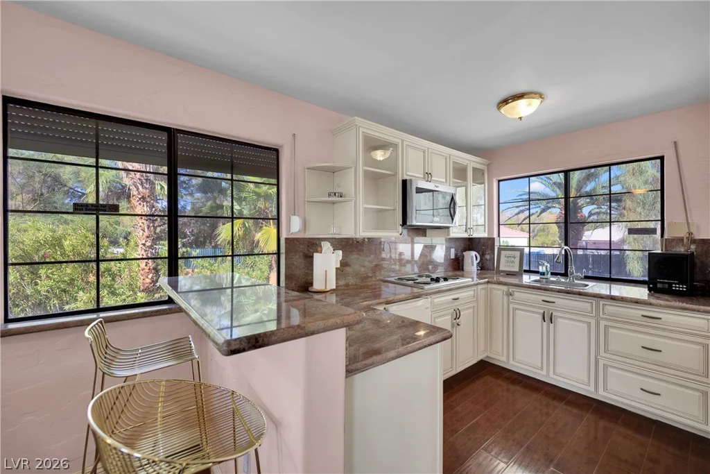 2631 Buffalo, Las Vegas, NV 89117