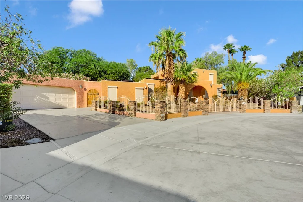 2631 Buffalo, Las Vegas, NV 89117
