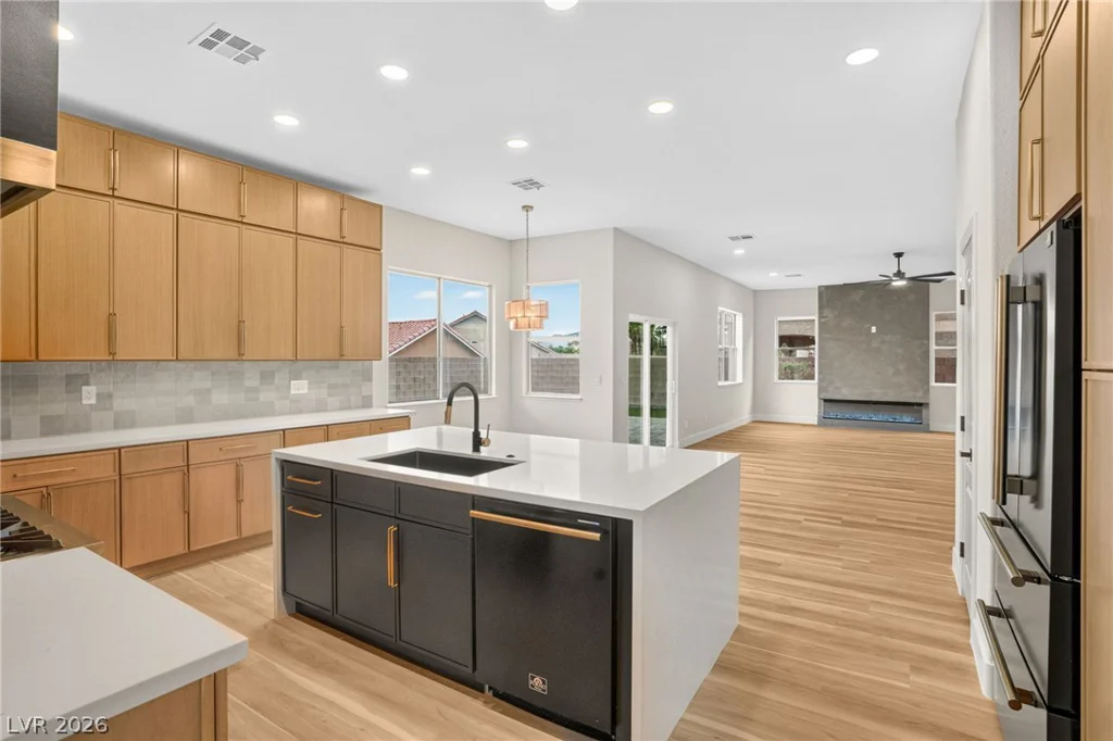 1287 Lime Point, Las Vegas, NV 89110