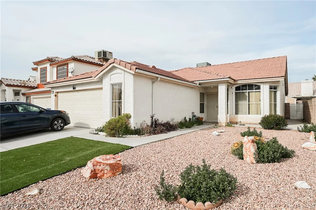 6092 Golden Nectar, Las Vegas, NV 89142