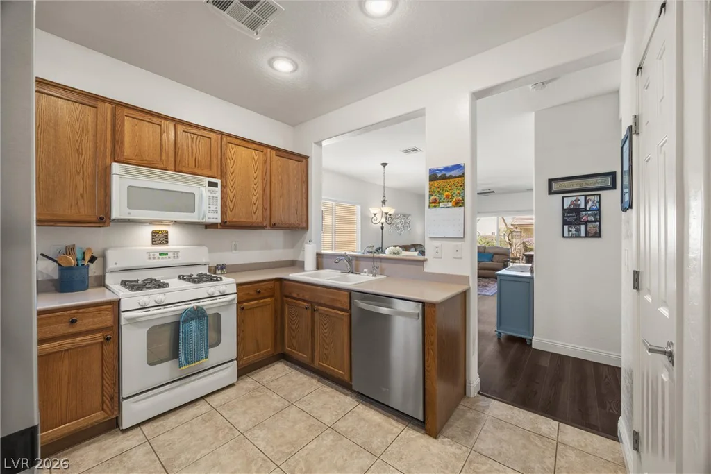 7940 Fantail, North Las Vegas, NV 89084