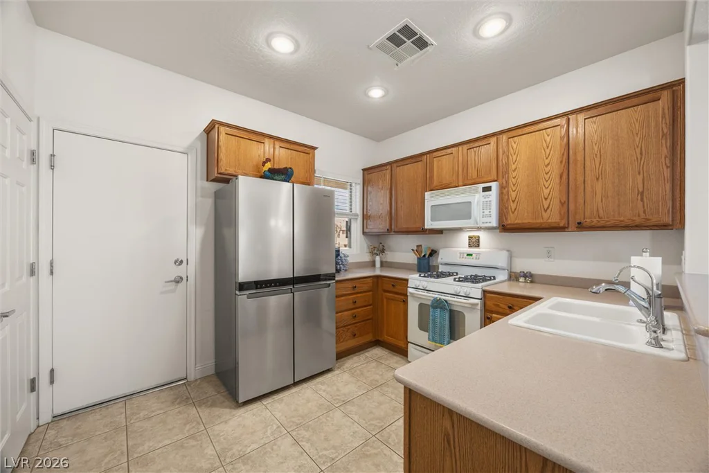 7940 Fantail, North Las Vegas, NV 89084
