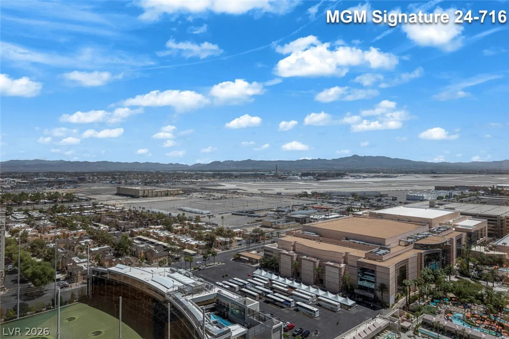 135 Harmon, Las Vegas, NV 89109