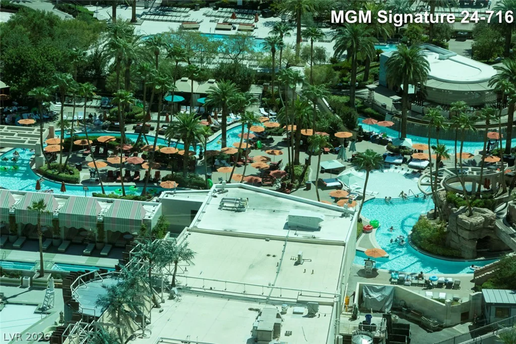 135 Harmon, Las Vegas, NV 89109