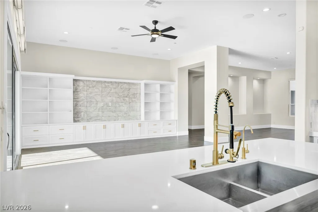 1121 Du Fort Hills, Henderson, NV 89002