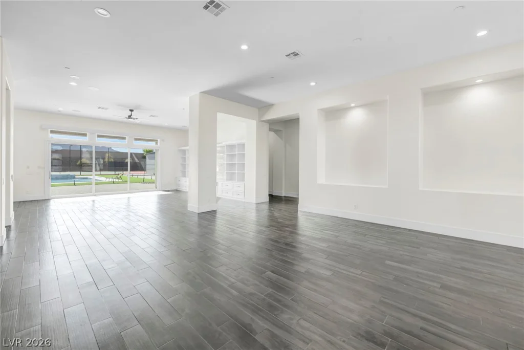 1121 Du Fort Hills, Henderson, NV 89002