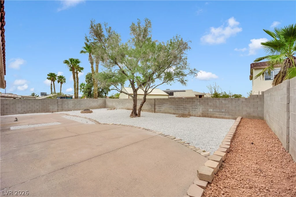 908 Sunnyfield, Henderson, NV 89015