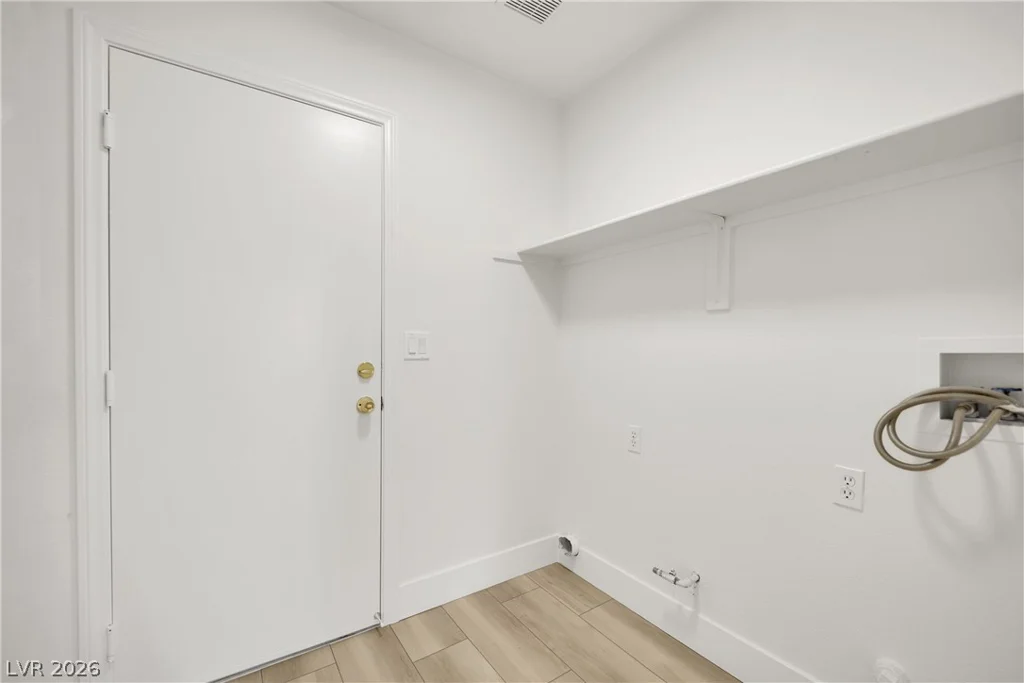908 Sunnyfield, Henderson, NV 89015