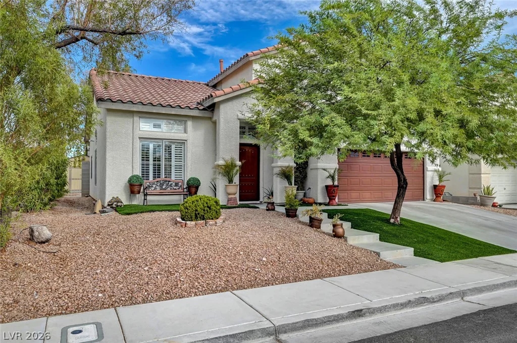 5926 Gingham, North Las Vegas, NV 89031