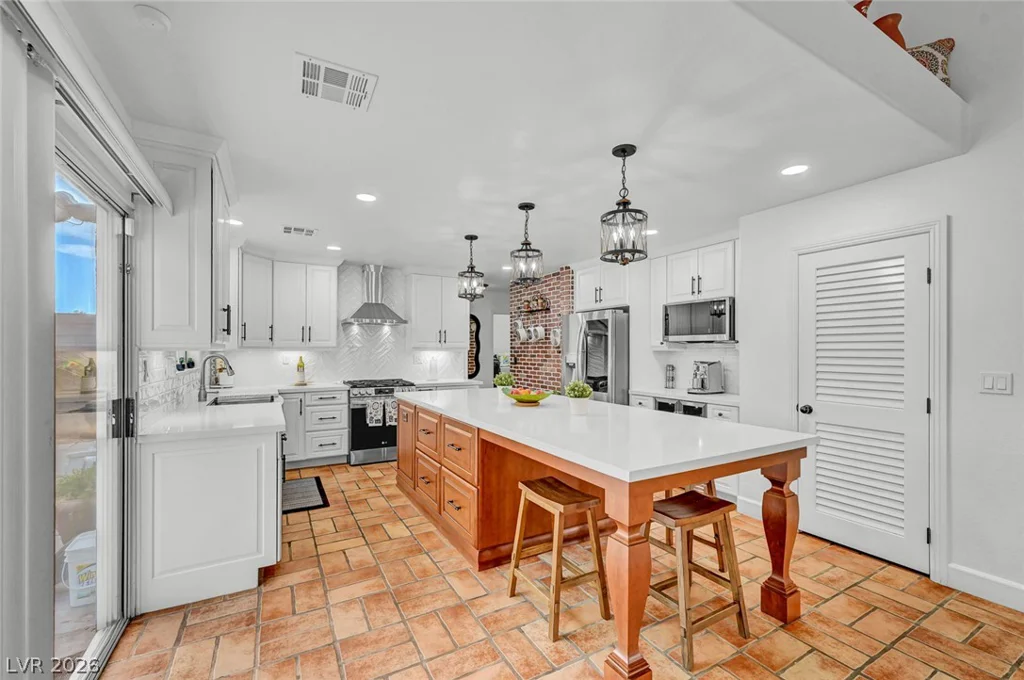 5926 Gingham, North Las Vegas, NV 89031