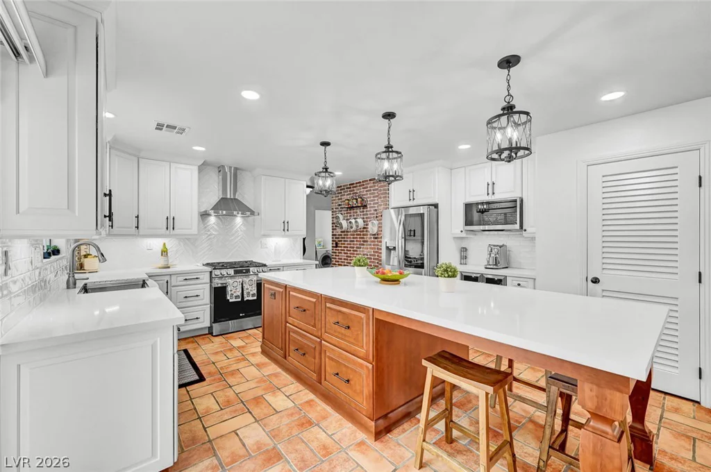 5926 Gingham, North Las Vegas, NV 89031