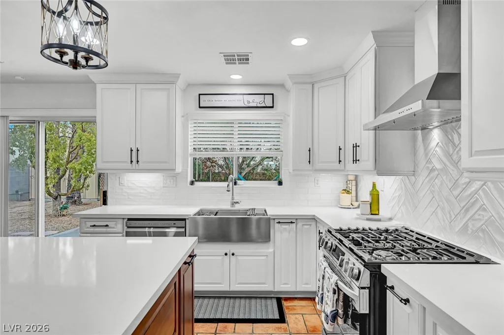 5926 Gingham, North Las Vegas, NV 89031