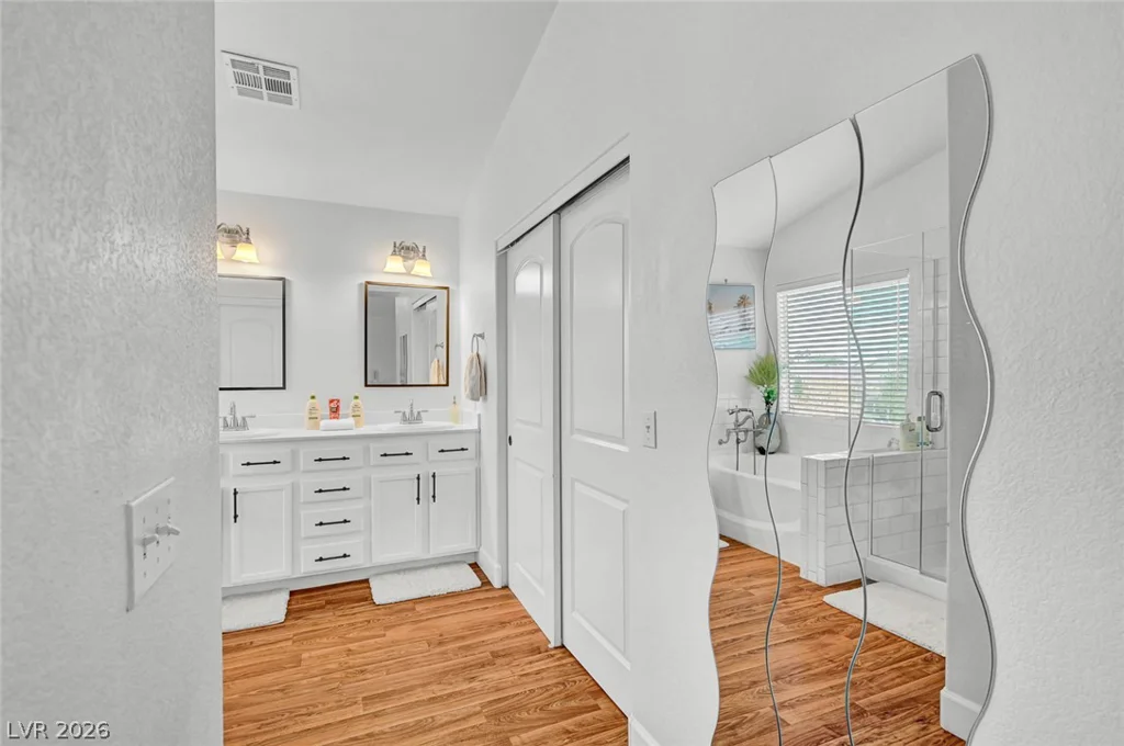5926 Gingham, North Las Vegas, NV 89031