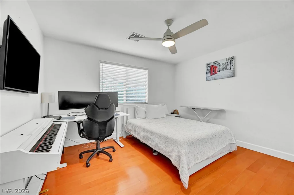 5926 Gingham, North Las Vegas, NV 89031