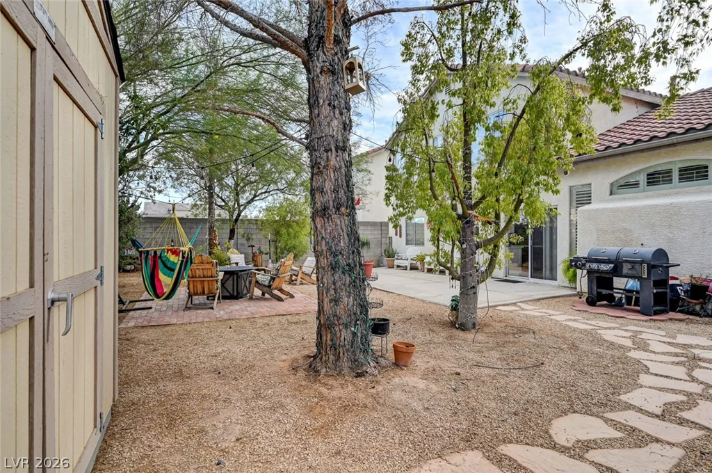 5926 Gingham, North Las Vegas, NV 89031