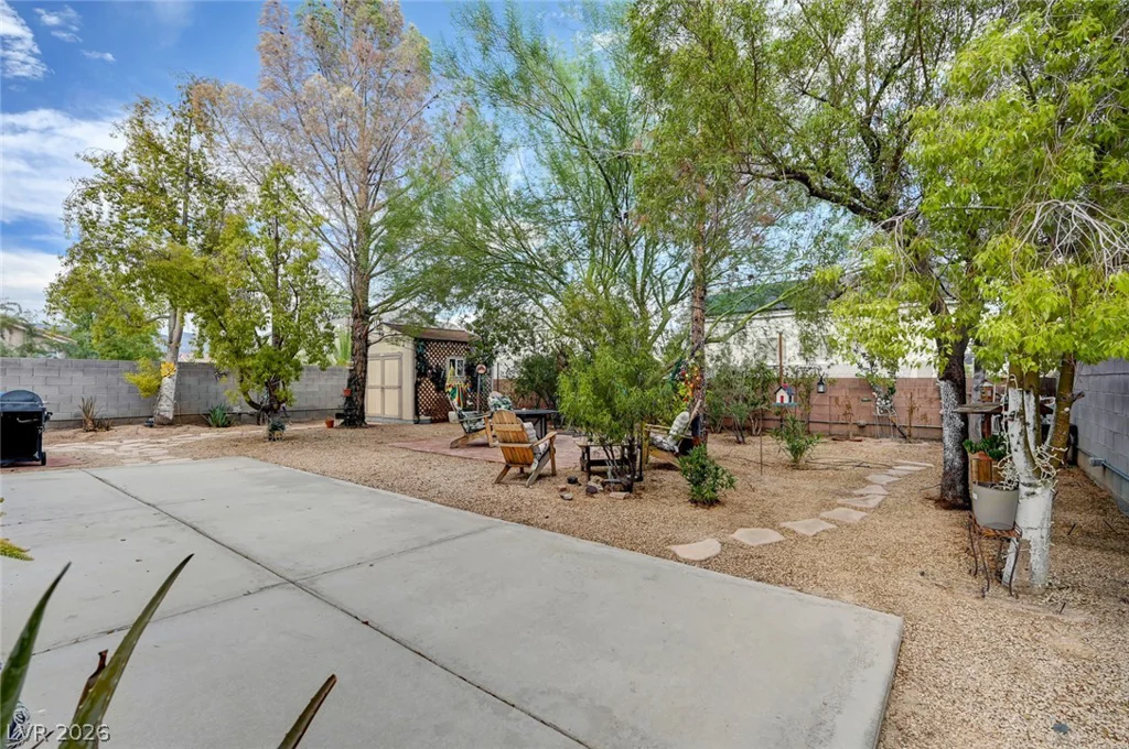 5926 Gingham, North Las Vegas, NV 89031