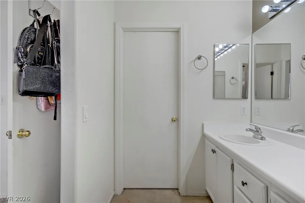 3205 Rainmaker, Las Vegas, NV 89129