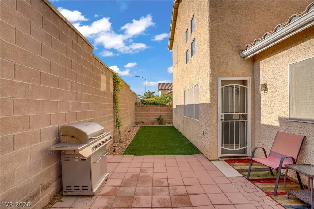3205 Rainmaker, Las Vegas, NV 89129