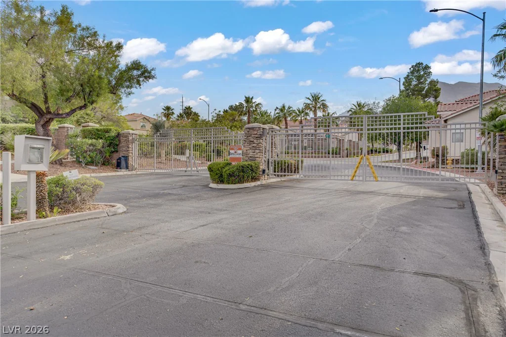 3205 Rainmaker, Las Vegas, NV 89129