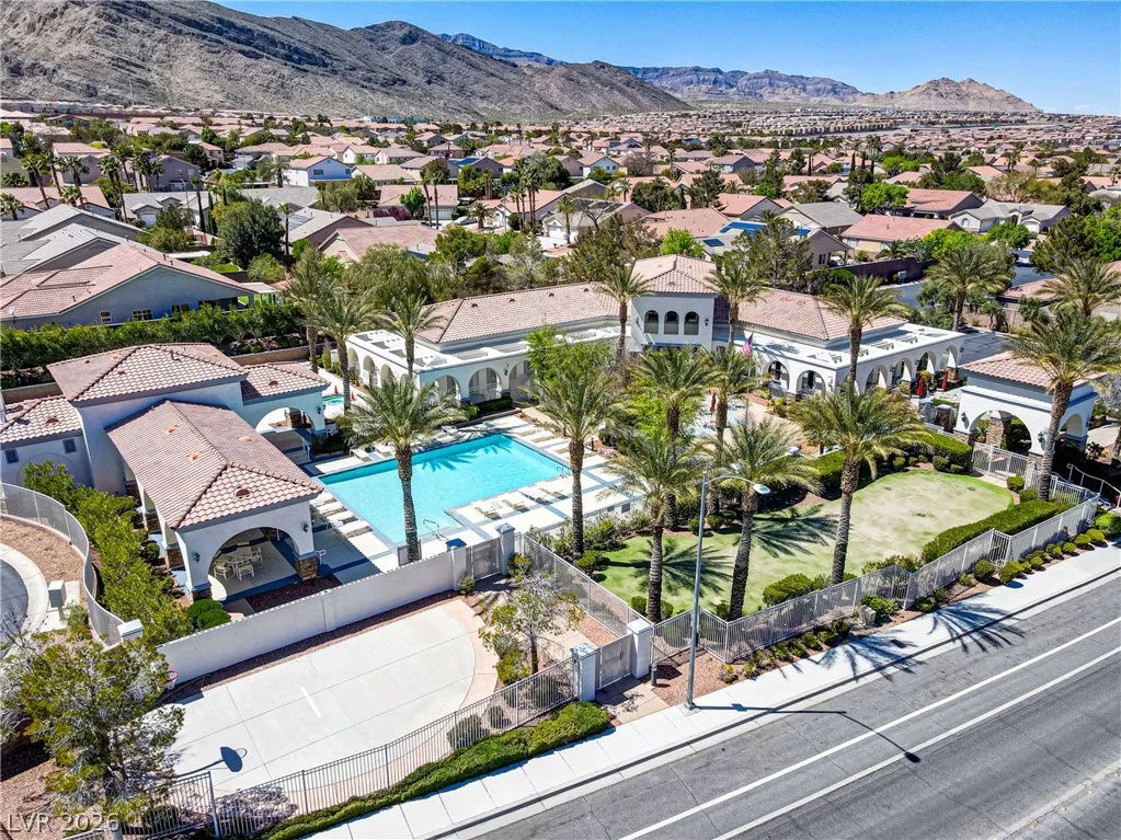 3205 Rainmaker, Las Vegas, NV 89129