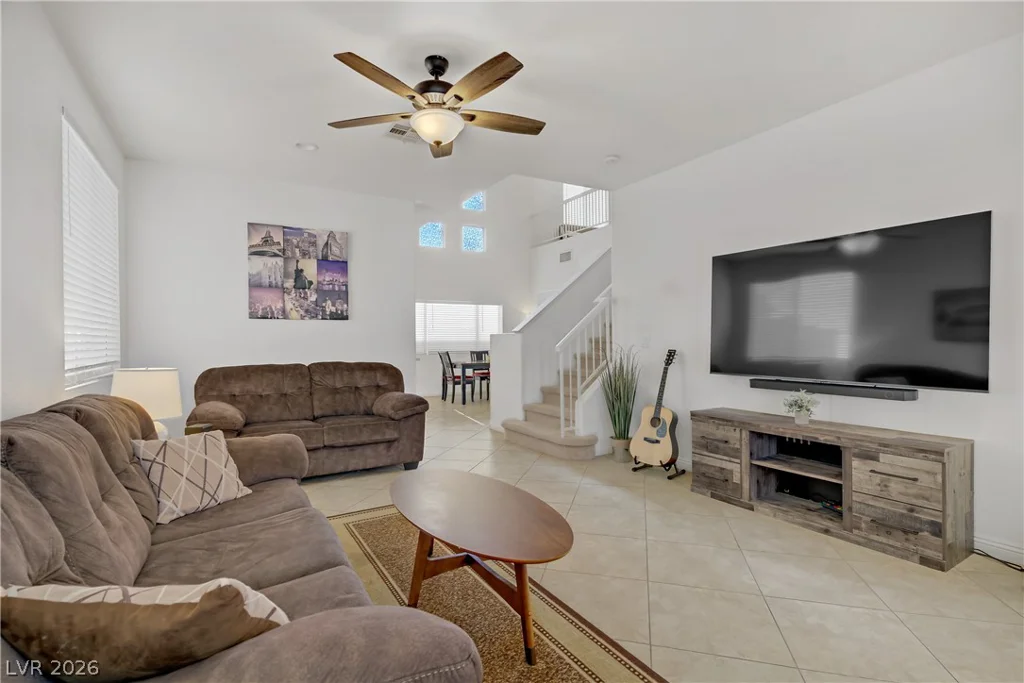 3205 Rainmaker, Las Vegas, NV 89129