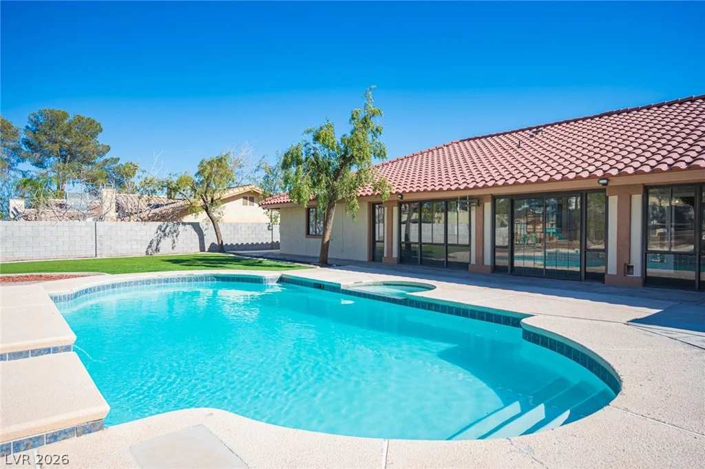7100 King Solomons, Las Vegas, NV 89117