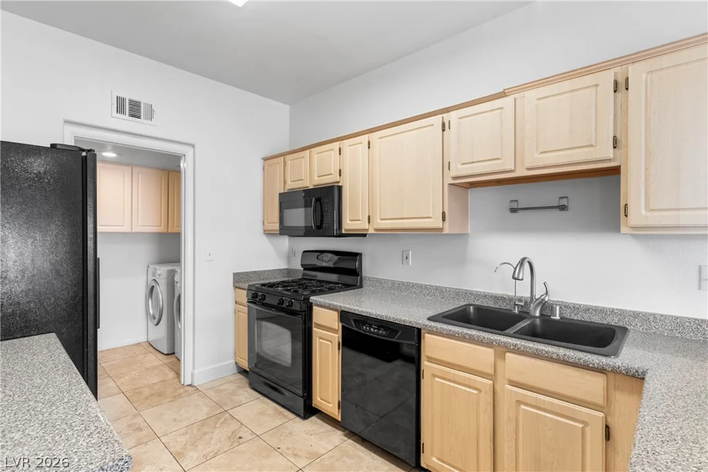 1633 Cave Spring, Henderson, NV 89014