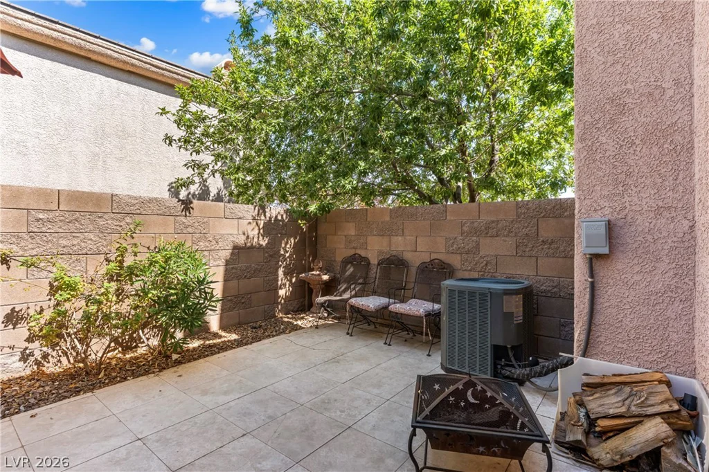 1633 Cave Spring, Henderson, NV 89014