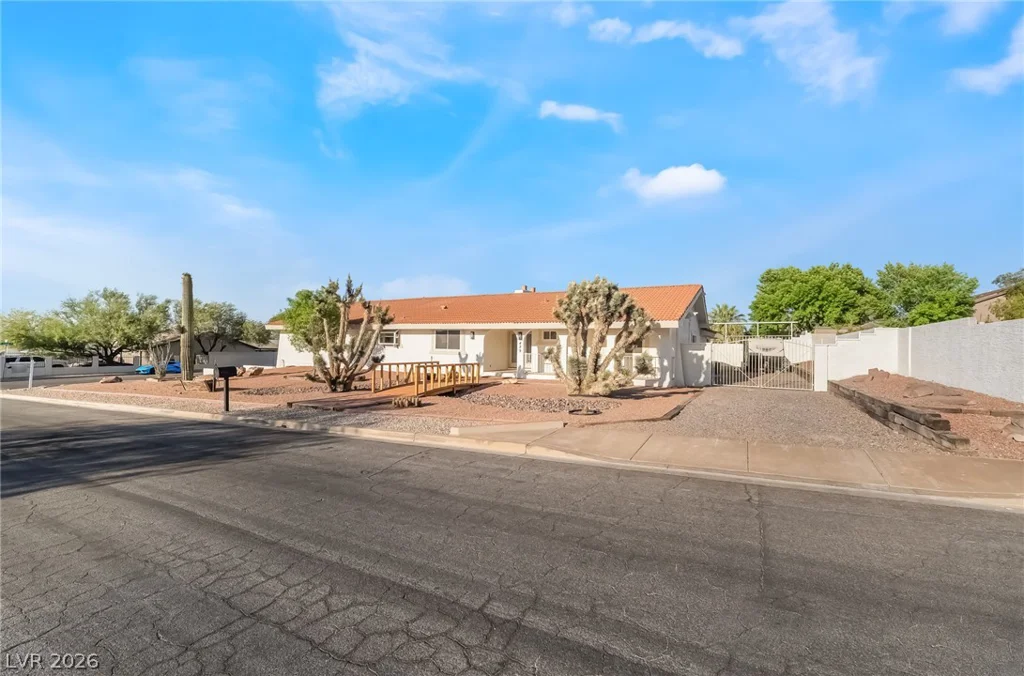 429 Crestway, Henderson, NV 89015