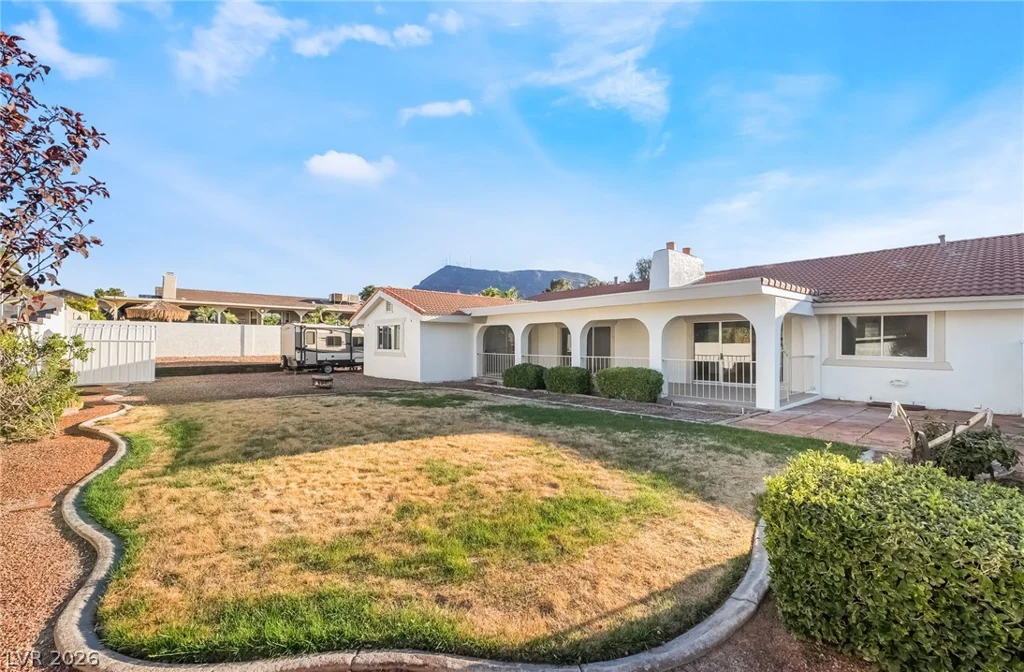 429 Crestway, Henderson, NV 89015
