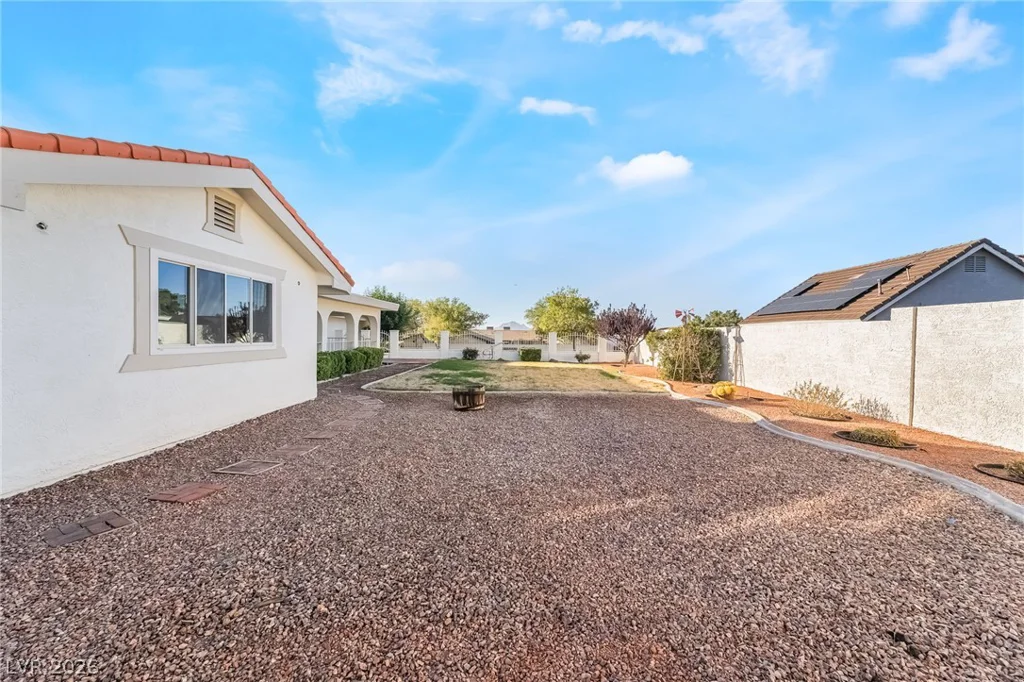 429 Crestway, Henderson, NV 89015