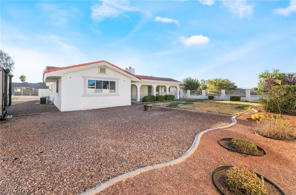 429 Crestway, Henderson, NV 89015