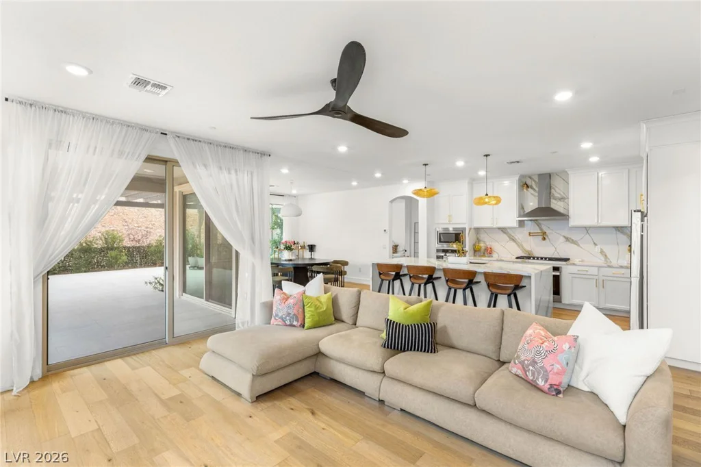 6 Sun Lily, Henderson, NV 89011