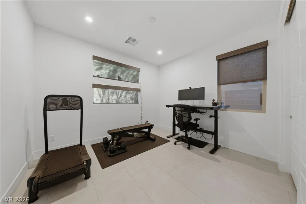 1944 Regal Bluff, Henderson, NV 89052