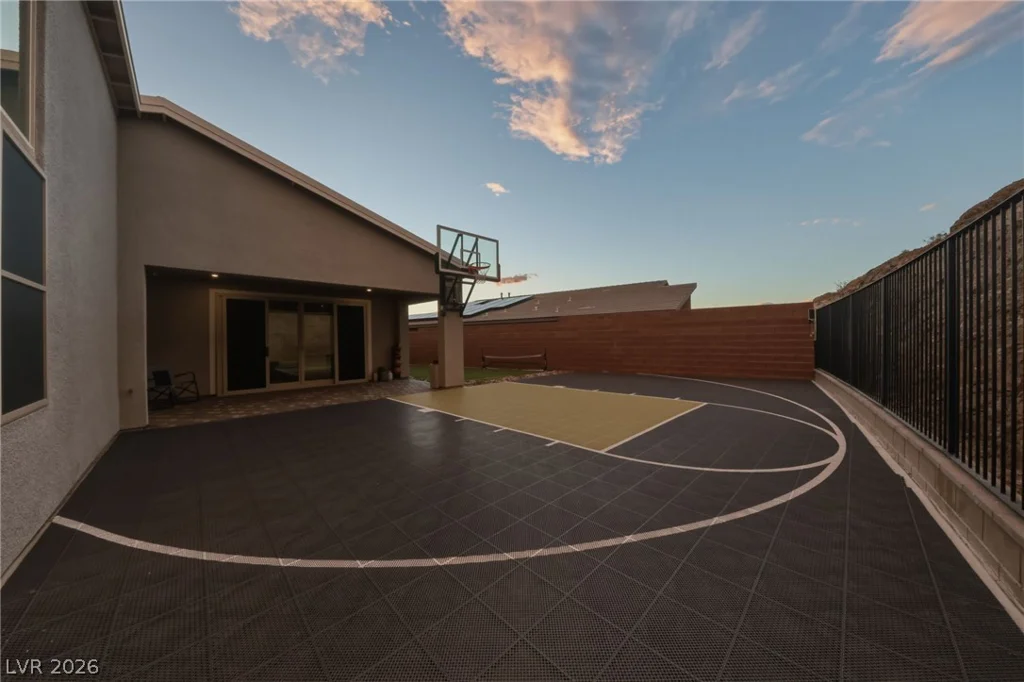1944 Regal Bluff, Henderson, NV 89052