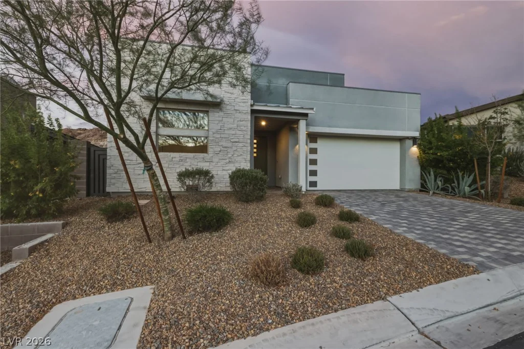 1944 Regal Bluff, Henderson, NV 89052