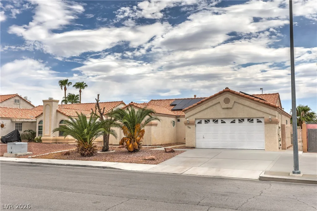 6124 Satre, North Las Vegas, NV 89031