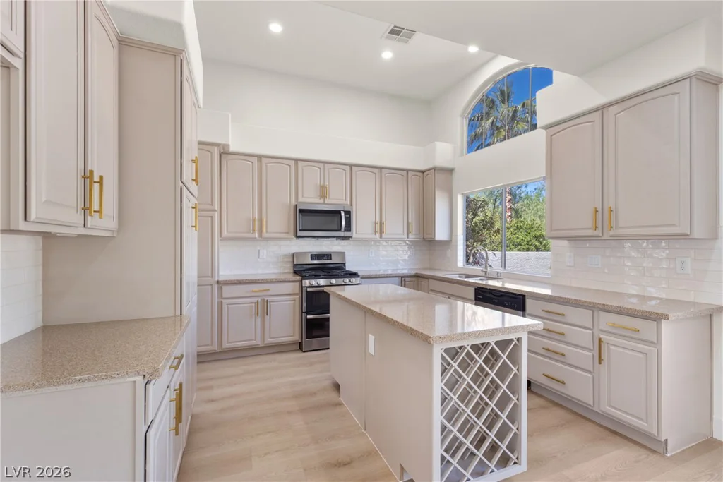 1700 Double Arrow, Las Vegas, NV 89128