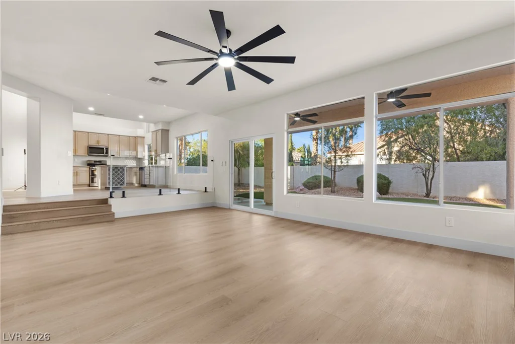 1700 Double Arrow, Las Vegas, NV 89128